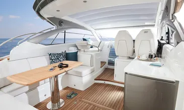 Яхта Princess V40 – Pearl – фото 6